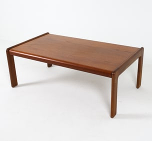 MID-CENUTRY DANISH TEAK COFFEE TABLE C. 1960S