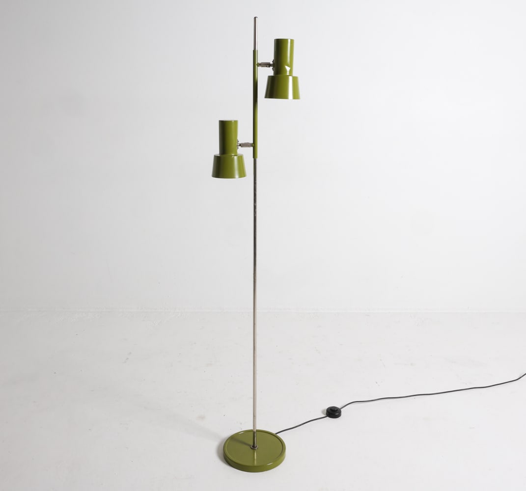 SCANDINAVIAN GREEN FLOOR LAMP C. 1970S (1 of 13)