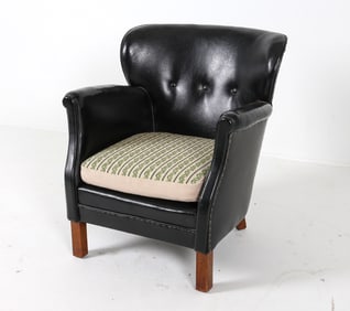MID-CENTURY DANISH LEATHER COCKTAIL CHAIR