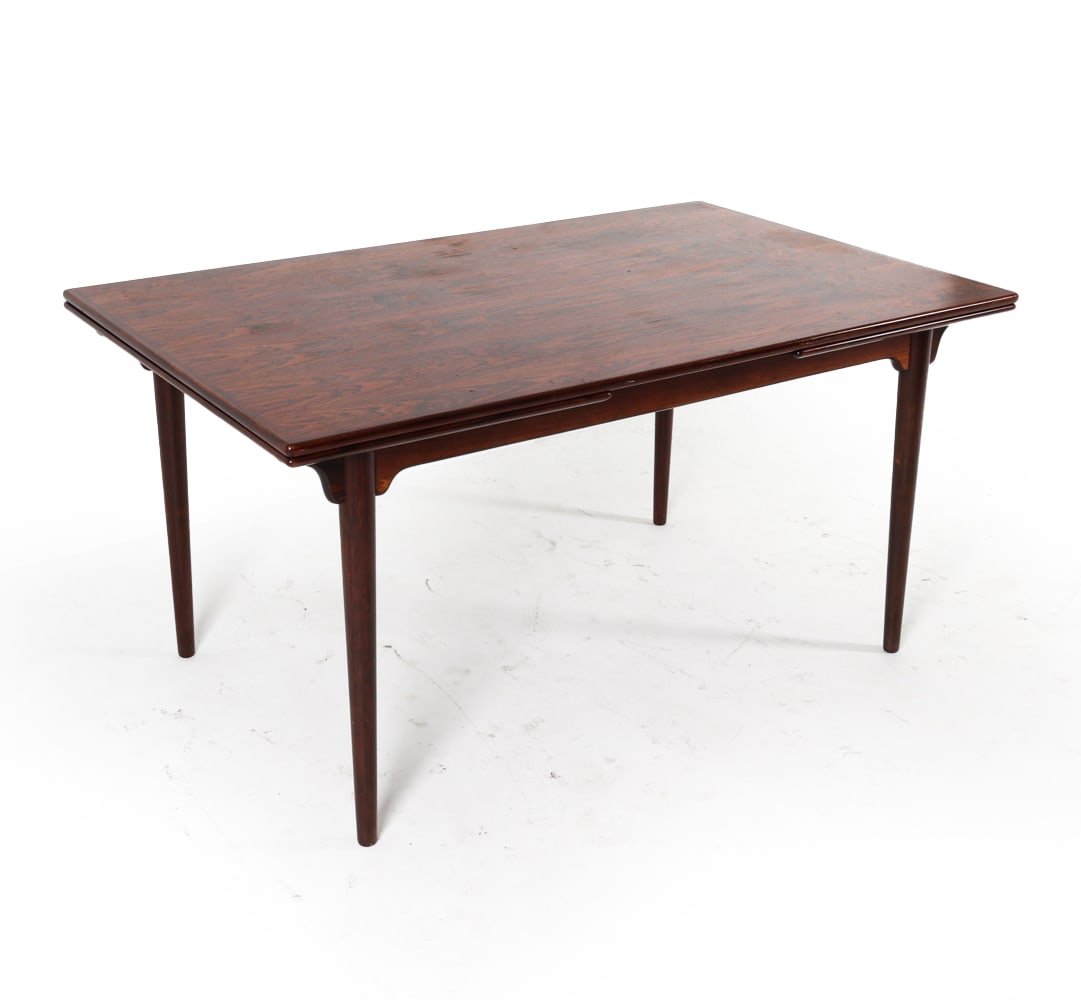 DANISH MID-CENTURY ROSEWOOD EXPANDING DINING TABLE (1 of 20)