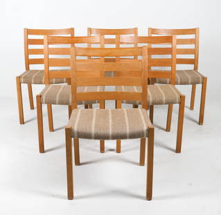 (6) MID-CENTURY DANISH OAK & WOOL DINING CHAIRS: Circa 1960s. Stamped to undersides. Dimensions: H 33.5" x W 19.5" x D 17" , SH 18" Condition: Scattered scuffs and rubbing to legs. Minor fraying to upholstery. Wear consistent with age and use. DMQ00
