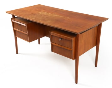 DANISH MID-CENTURY TEAK DESK C. 1960S