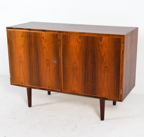 HUNDEVAD DANISH ROSEWOOD SIDEBOARD C. 1960S