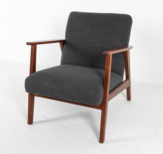 IKEA EKENASET OAK & WOOL LOUNGE CHAIR C. 1970S: Dimensions: H 28" x W 25" x D 27.5", SH 16.25" Condition: Slight surface soiling to armrests. Presents well overall. DMQ025