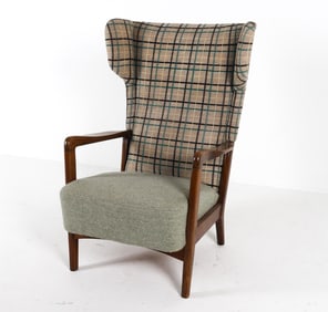 MID-CENTURY SCANDINAVIAN LOUNGE CHAIR C. 1960S