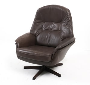 DANISH LEATHER SWIVEL CHAIR C. 1970S