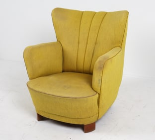 MID-CENTURY DANISH LOUNGE CHAIR C.1960'S