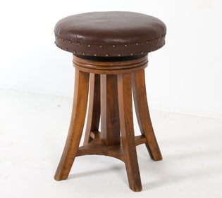 SCANDINAVIAN ARTS & CRAFTS STYLE OAK STOOL