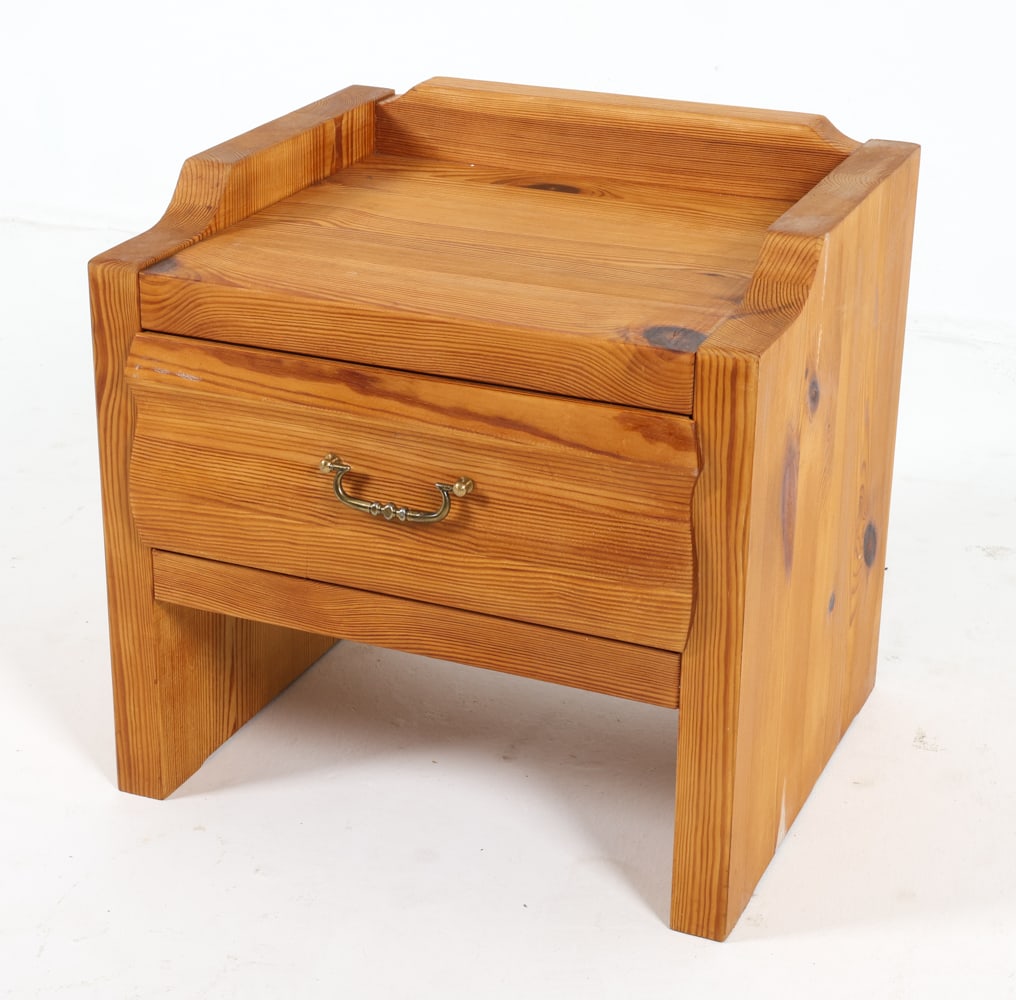 SCANDINAVIAN BRUTALIST PINE SIDE TABLE C. 1960S (1 of 16)