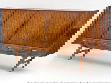 DANISH ROSEWOOD SIDEBOARD W/ DRYBAR C. 1960S