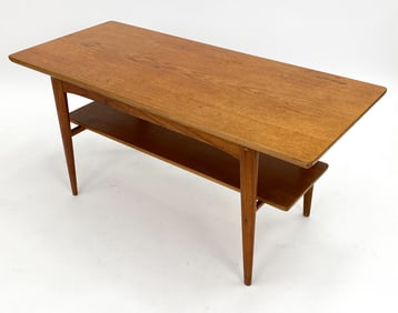 MID-CENTURY DANISH TEAK EXPANDING COFFEE TABLE