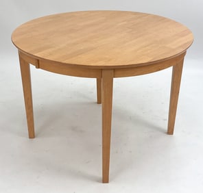 SCANDINAVIAN OAK EXTENDING DINING TABLE