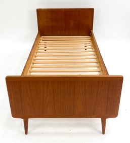 MID-CENTURY DANISH TEAK DAYBED