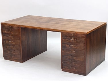 ILLUMS BOLIGHUS DANISH ROSEWOOD DESK C. 1970S