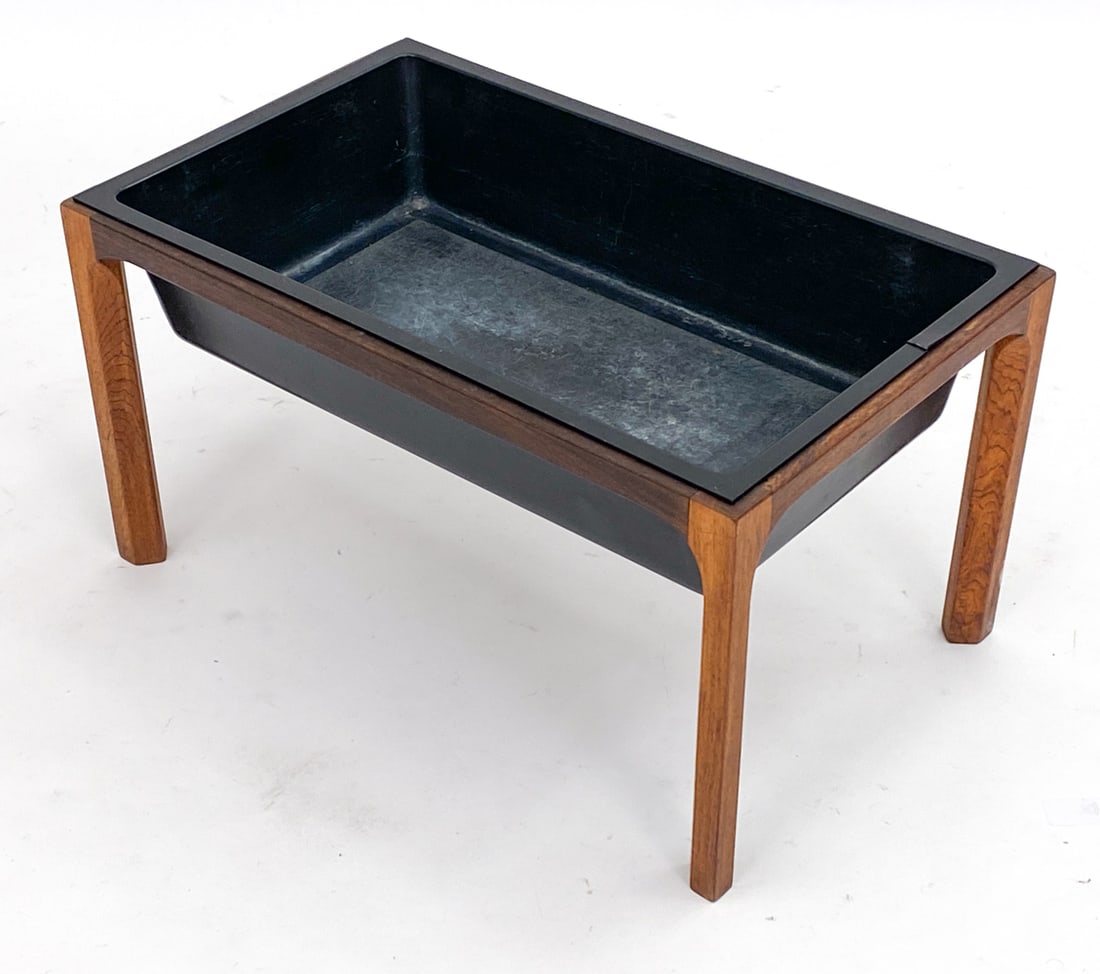 MID-CENTURY DANISH ROSEWOOD PLANTER (1 of 10)