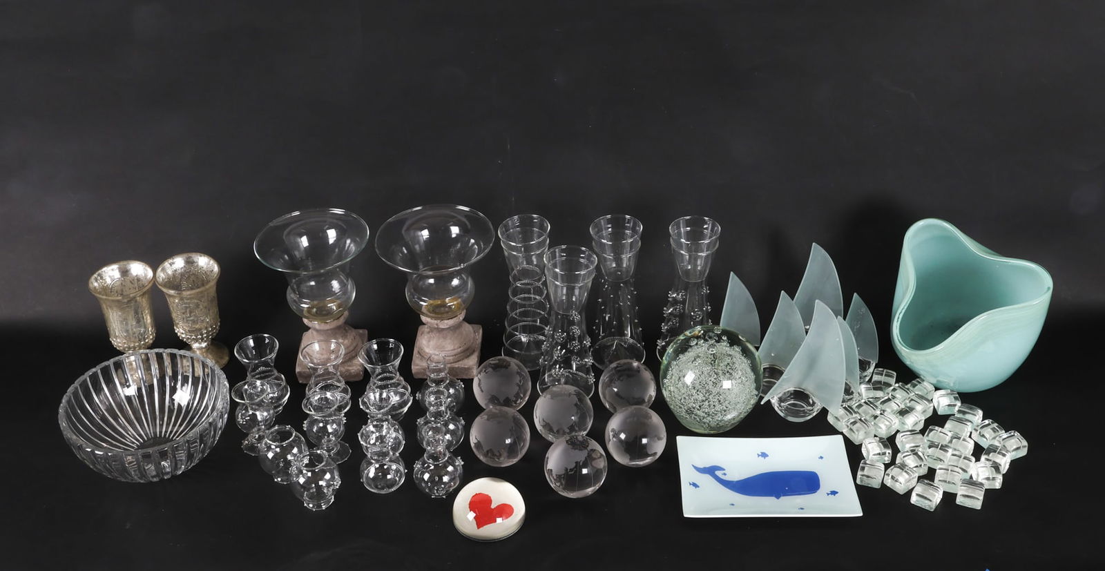 GROUPING OF DECORATIVE GLASS (1 of 20)