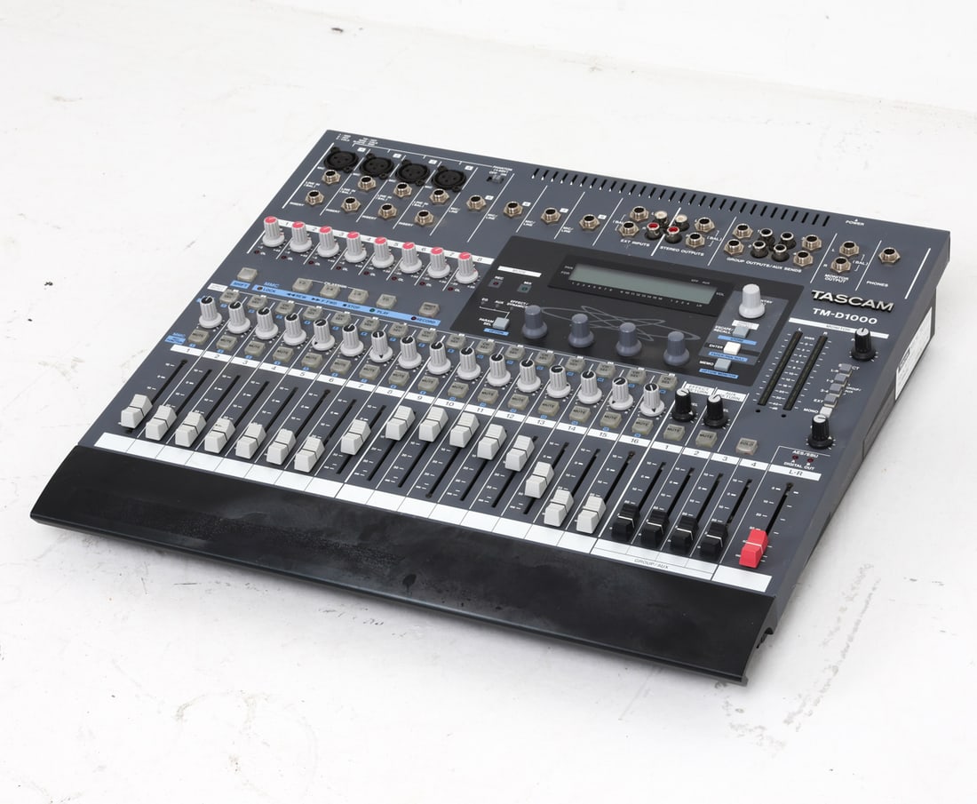 TASCAM MODEL TM-D1000 DIGITAL RECORDING MIXER (1 of 15)