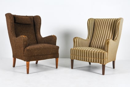 (2) SCANDINAVIAN WINGBACK LOUNGE CHAIRS
