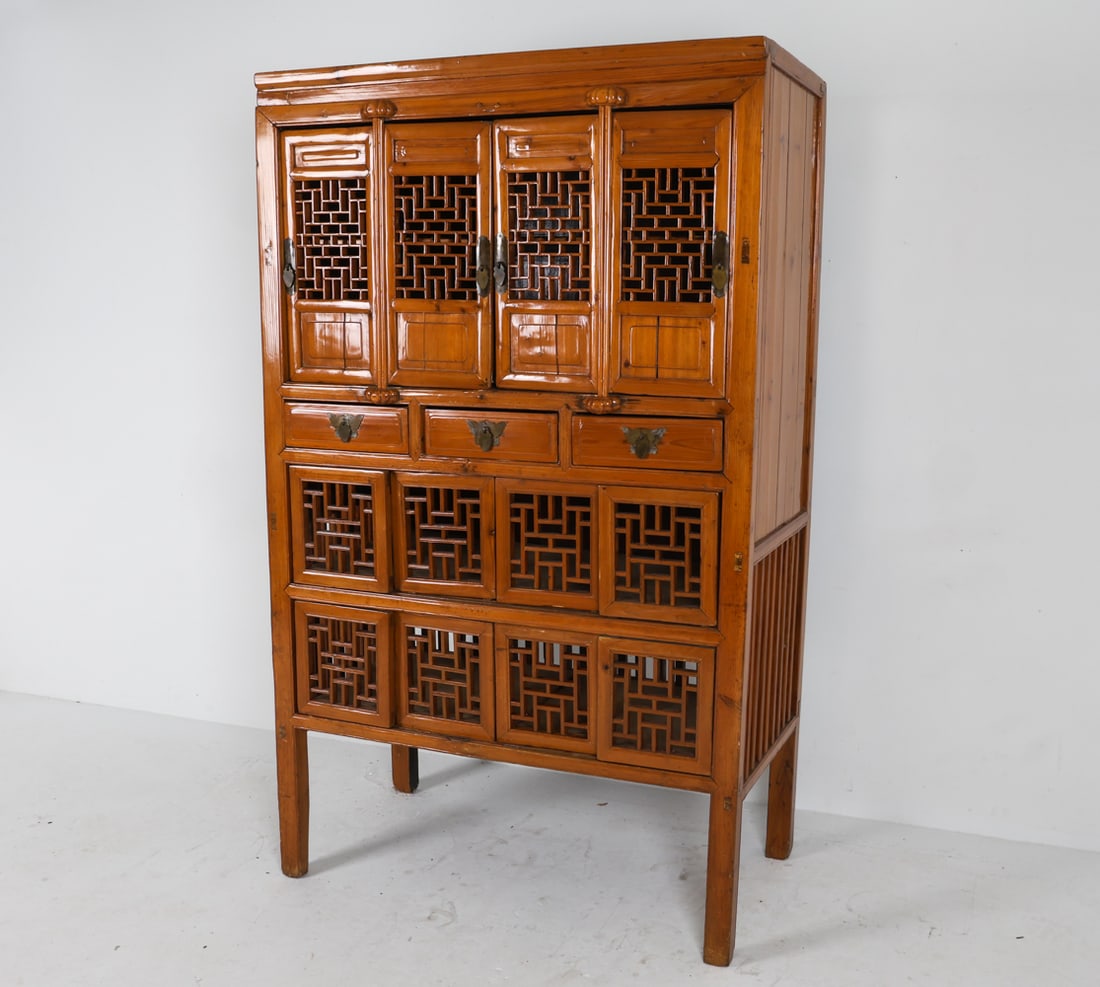 19TH C. CHINESE ELM CABINET