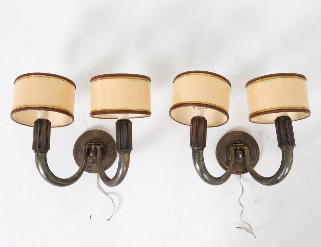 PAIR OF BRASS WALL SCONCES: Dimensions: H 13" x W 12.5" x D 8.25". Condition: Wiring untested. Minor scuffs to metal.