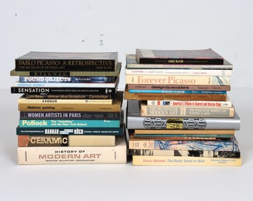 COFFEE TABLE ART BOOK GROUPING
