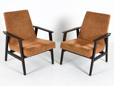 HENRYK LIS 'SNIEZNIK' MODEL 300-190 LOUNGE CHAIRS