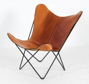 KNOLL STYLE BUTTERFLY LEATHER LOUNGE CHAIR