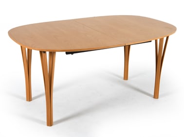 PIET HEIN FRITZ HANSEN OAK EXPANDING DINING TABLE