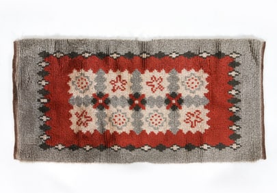 VINTAGE TURKISH WOOL RUG