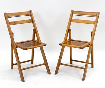 PAIR OF VINTAGE PINE FOLDING CHAIRS