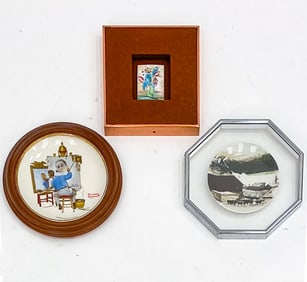 GROUPING OF DECORATIVE PORCELAIN