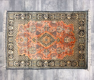 VINTAGE PERSIAN HAND WOVEN IRANIAN RUG