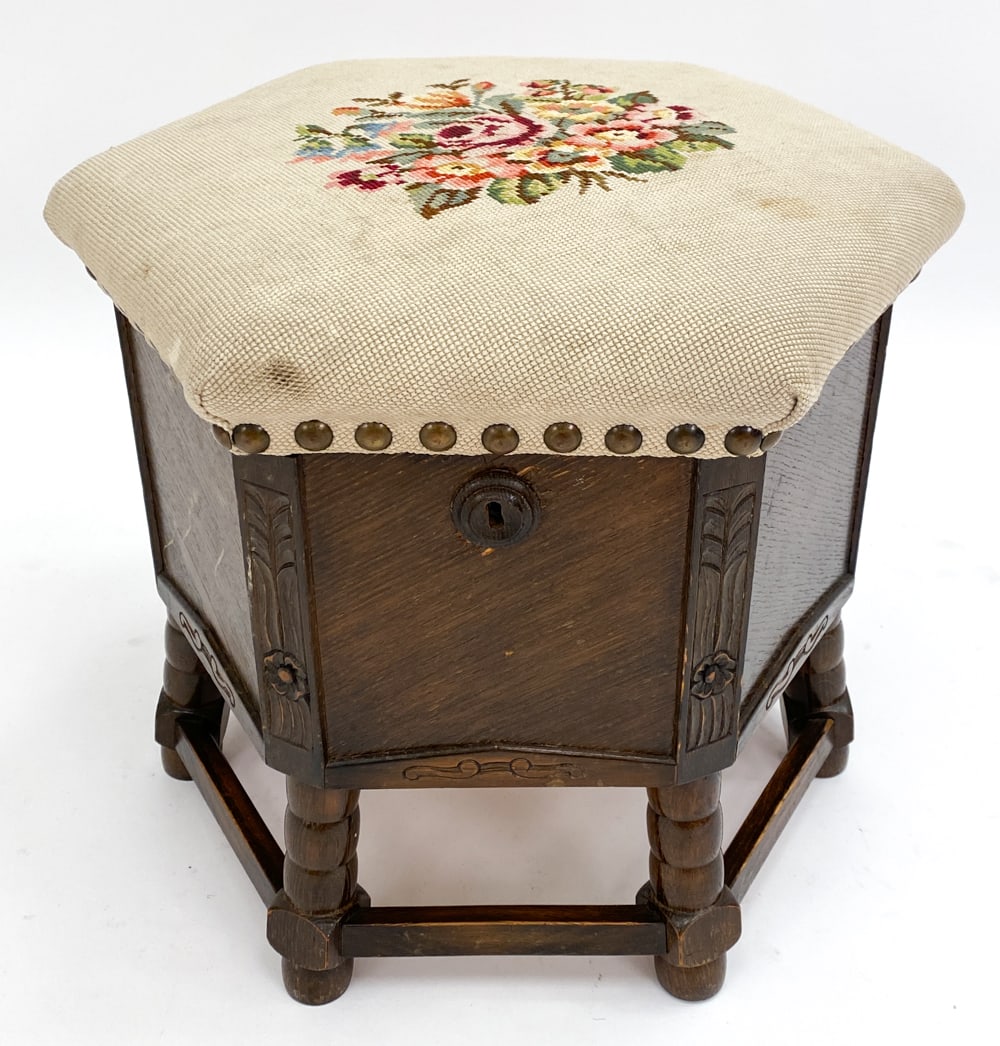 SCANDINAVIAN FOOT STOOL SEWING CHEST (1 of 18)
