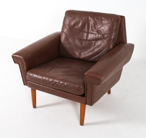 SVEND SKIPPER LEATHER LOUNGE CHAIR C. 1960S