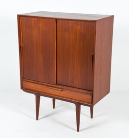 GUNNI OMANN DANISH TEAK CABINET C. 1960S