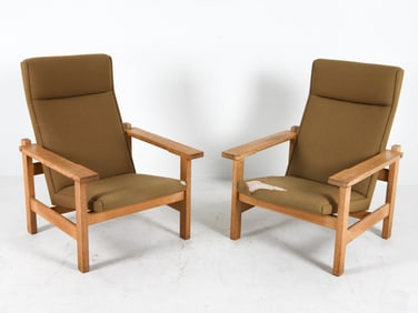 PAIR HANS WEGNER GETAMA 'GE-163A' LOUNGE CHAIRS