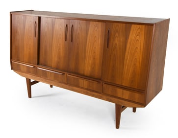 MID-CENTURY DANISH TEAK SIDEBOARD C. 1960S
