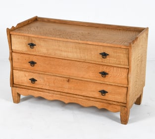 KJAENRULF STYLE DANISH OAK CHEST OF DRAWERS