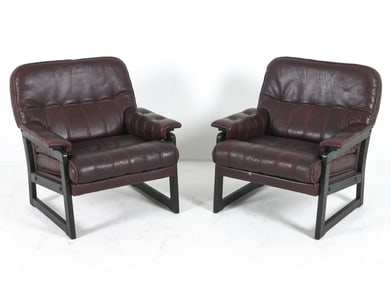 SCANDINAVIAN OAK & LEATHER LOUNGE CHAIRS C. 1960S