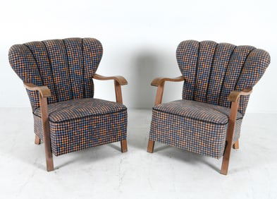 PAIR MID-CENTURY DANISH LOUNGE CHAIRS C. 1960