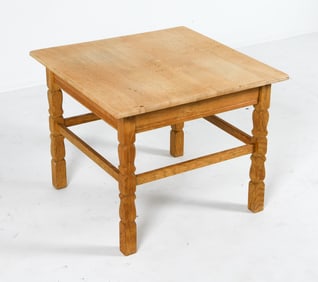 KJAERNULF STYLE DANISH OAK SIDE TABLE C. 1970S