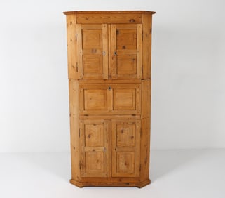 19TH CENTURY SCANDINAVIAN PINE CORNER CABINET