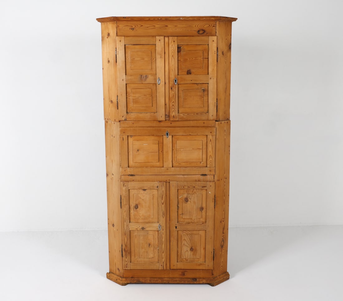 19TH CENTURY SCANDINAVIAN PINE CORNER CABINET (1 of 19)