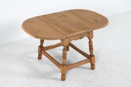 KJAERNULF STYLE DANISH OAK DROP LEAF SIDE TABLE