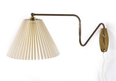 MID-CENTURY SCANDINAVIAN BRASS WALL SCONCE