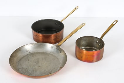VINTAGE COPPER POT AND PAN GROUPING