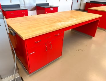 BUTCHER BLOCK TOP LABORATORY WORKBENCH
