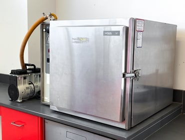 VWR INTERNATIONAL VACUUM OVEN MODEL 1450M