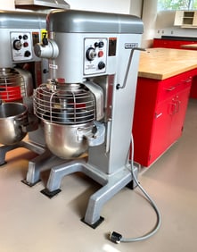 HOBART COMMERCIAL MIXER MODEL D330