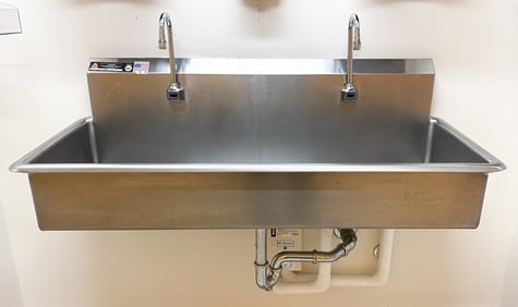 AERO DOUBLE SURGICAL SCRUB HANDS-FREE SINK